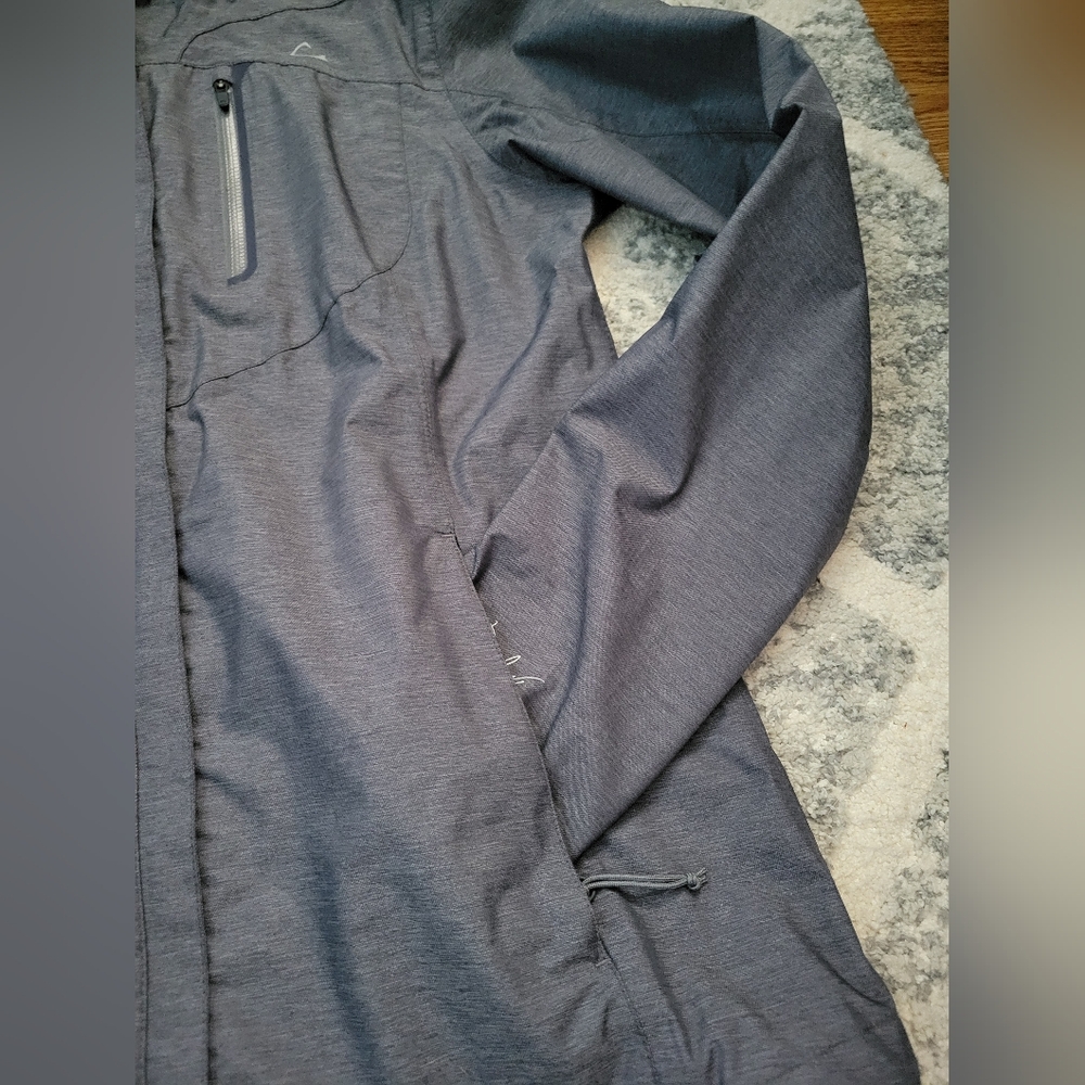 Women's rain jacket, Size Small, Paradox - Picture 3 of 5